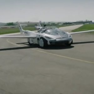 sorprendera-quien-primer-pasajero-coche-volador_69.jpg